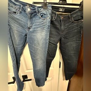 Bundle of 2 Abercrombie & Fitch Mid Rise Size 29/8 Short Skinny Jeans